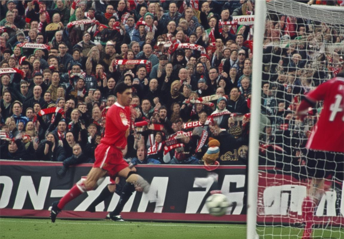 2013曼联利物浦巅峰对决回顾：战术对决与球星瞬间(图2)